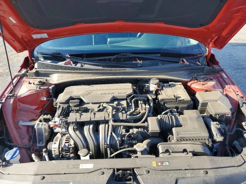 Hyundai Elantra 2.0L 4 Front-wheel Drive, снимка 12 - Автомобили и джипове - 53713569