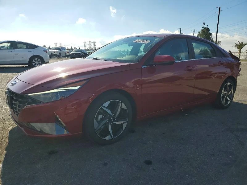 Hyundai Elantra 2.0L 4 Front-wheel Drive, снимка 2 - Автомобили и джипове - 53713569