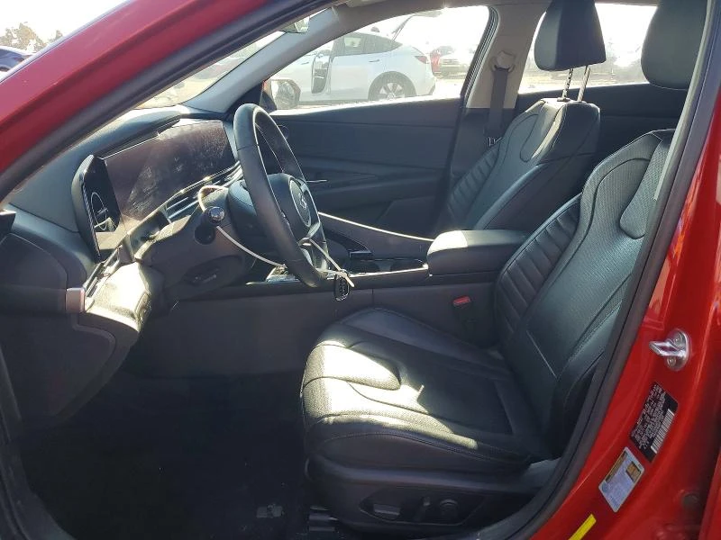 Hyundai Elantra 2.0L 4 Front-wheel Drive, снимка 8 - Автомобили и джипове - 53713569