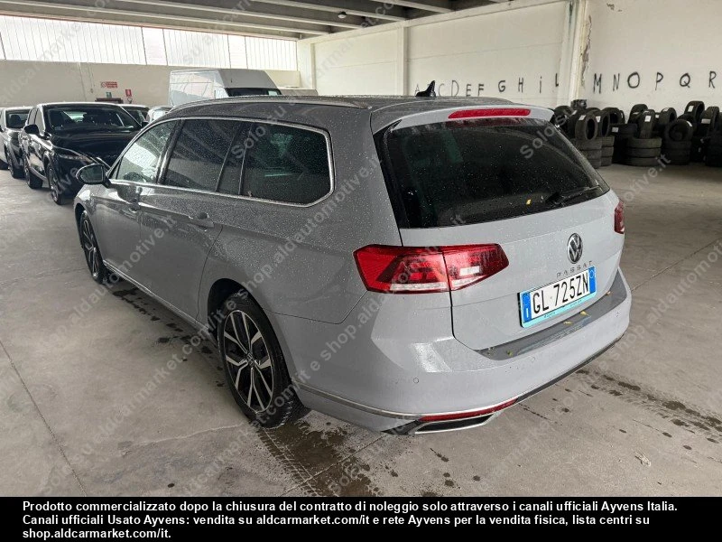 VW Passat 2.0 TDI EXECUTIVE, снимка 3 - Автомобили и джипове - 54735649