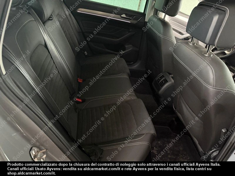 VW Passat 2.0 TDI EXECUTIVE, снимка 7 - Автомобили и джипове - 54735649