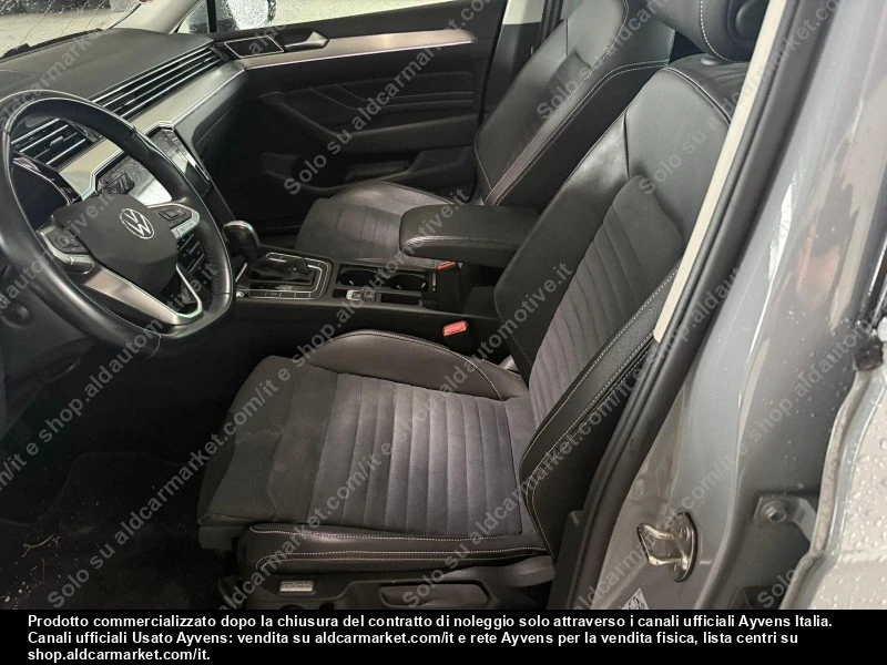 VW Passat 2.0 TDI EXECUTIVE, снимка 10 - Автомобили и джипове - 54735649