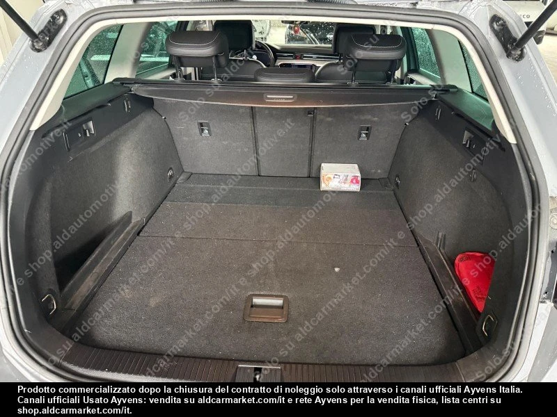 VW Passat 2.0 TDI EXECUTIVE, снимка 6 - Автомобили и джипове - 54735649