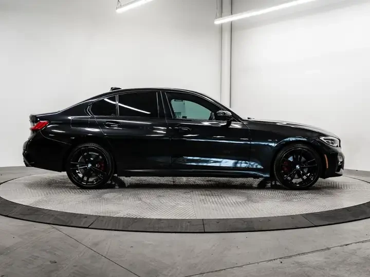 BMW 330 330i xDrive - Крайна цена до България!, снимка 3 - Автомобили и джипове - 54890892