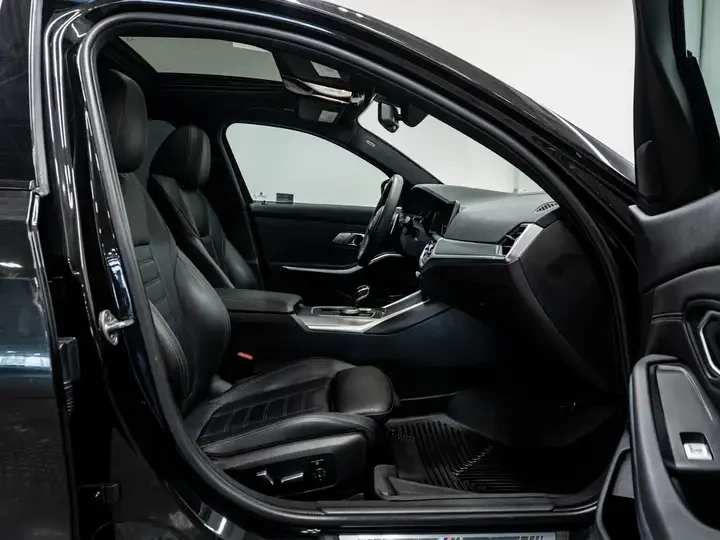 BMW 330 330i xDrive - Крайна цена до България!, снимка 12 - Автомобили и джипове - 54890892