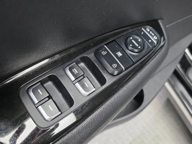 Kia K5 Hybrid 2Nd Generation Noblesse, снимка 13 - Автомобили и джипове - 55278349