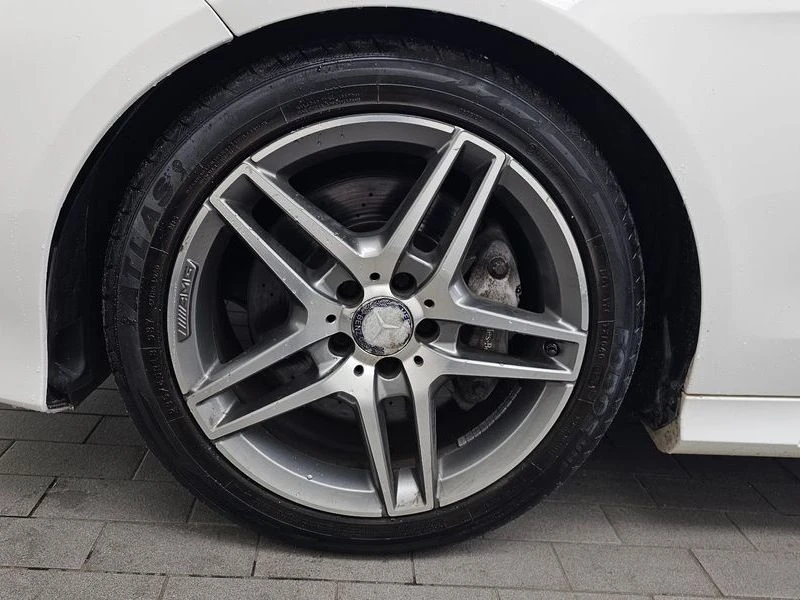 Mercedes-Benz E 350 E350 BlueTec 4MATIC| 258к.с.| ВКЛ.ТЕХНОТЕСТ, снимка 5 - Автомобили и джипове - 55626330