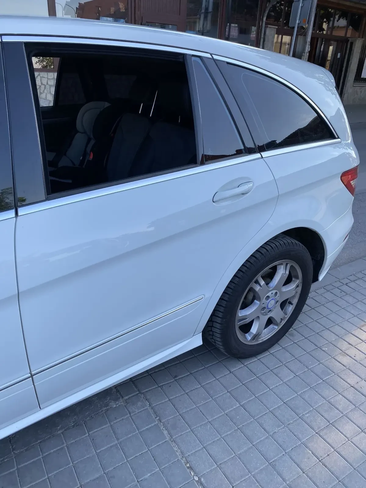 Mercedes-Benz R 350  - изображение 4