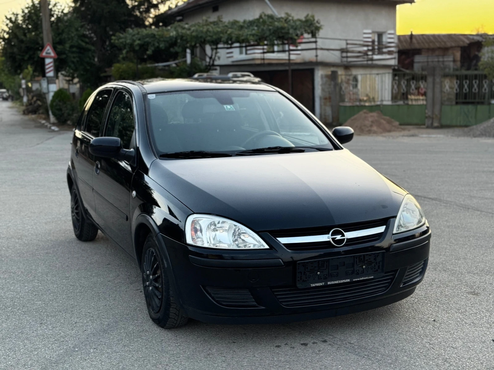 Opel Corsa 1.2I 16v - изображение 7