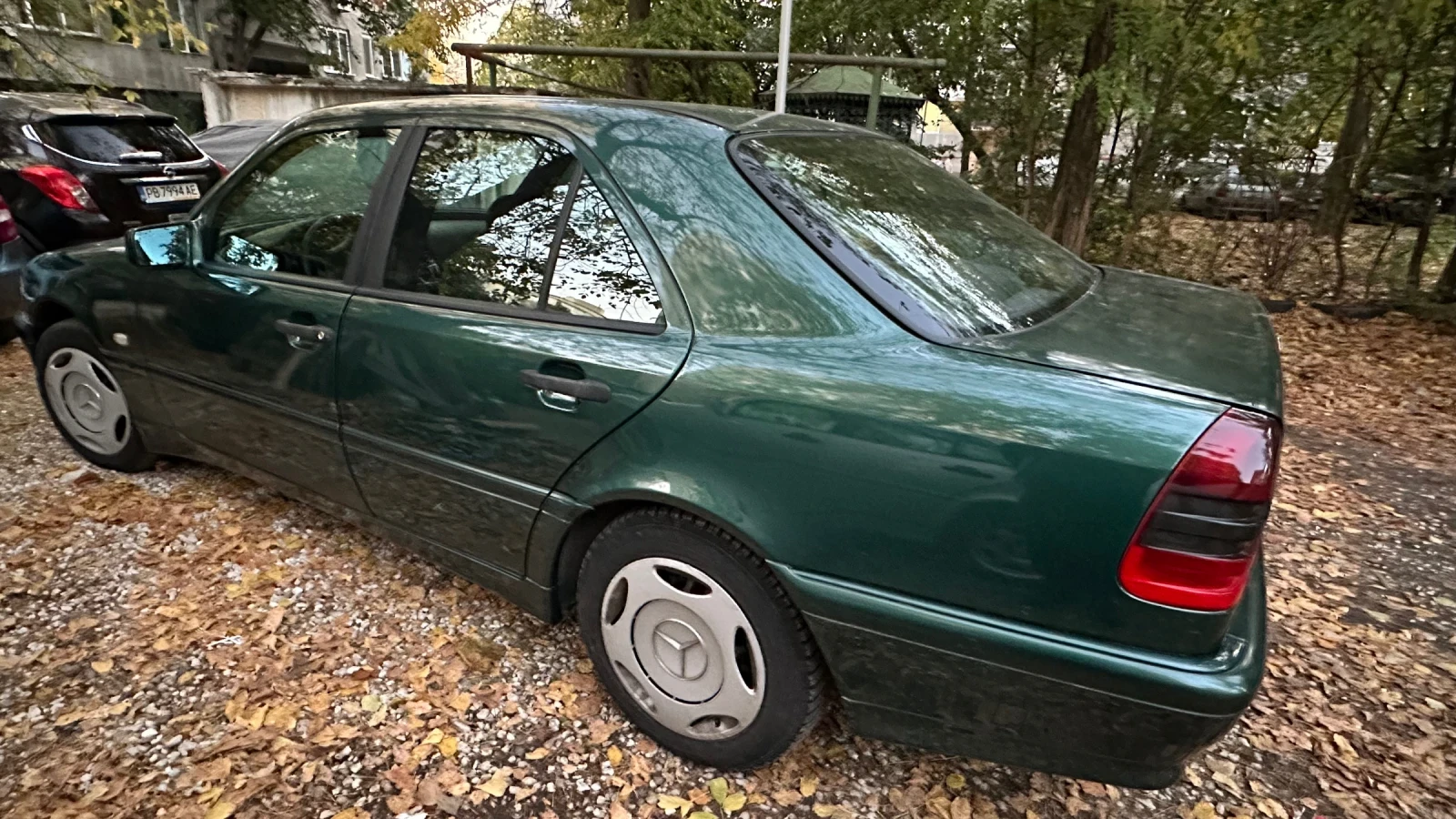 Mercedes-Benz C 180  - изображение 4