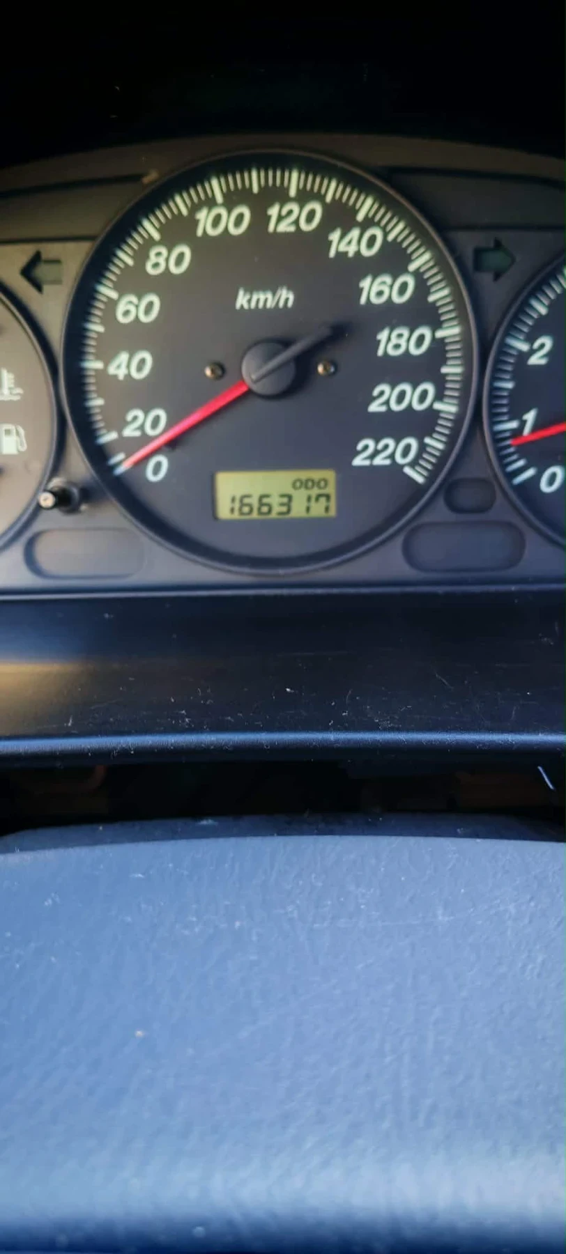 Mazda 323  - изображение 8