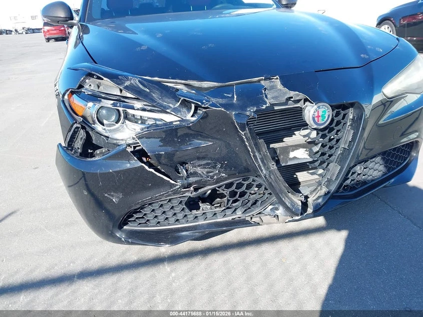 Alfa Romeo Giulia * Крайна цена до БГ* , снимка 6 - Автомобили и джипове - 53979533