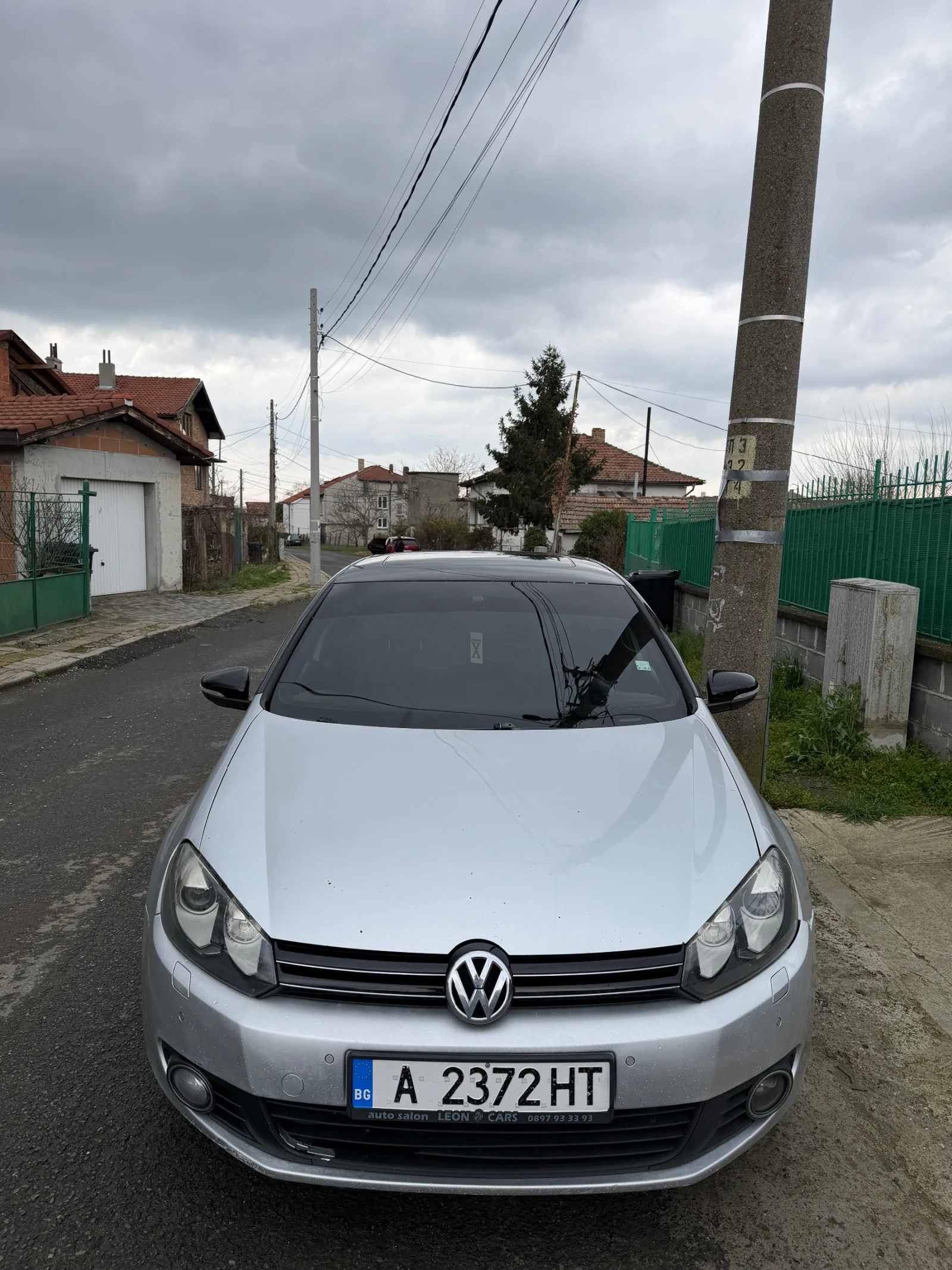 VW Golf Продавам Golf 6 1.6 TDI 105 к.с. Много добро техни, снимка 2 - Автомобили и джипове - 54032665