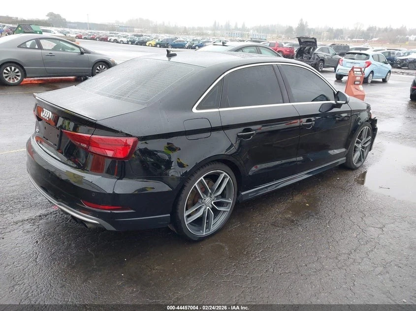 Audi S3 PREMIUM PLUS С РЕГИСТРАЦИЯ & АВТО КРЕДИТ , снимка 4 - Автомобили и джипове - 54082504
