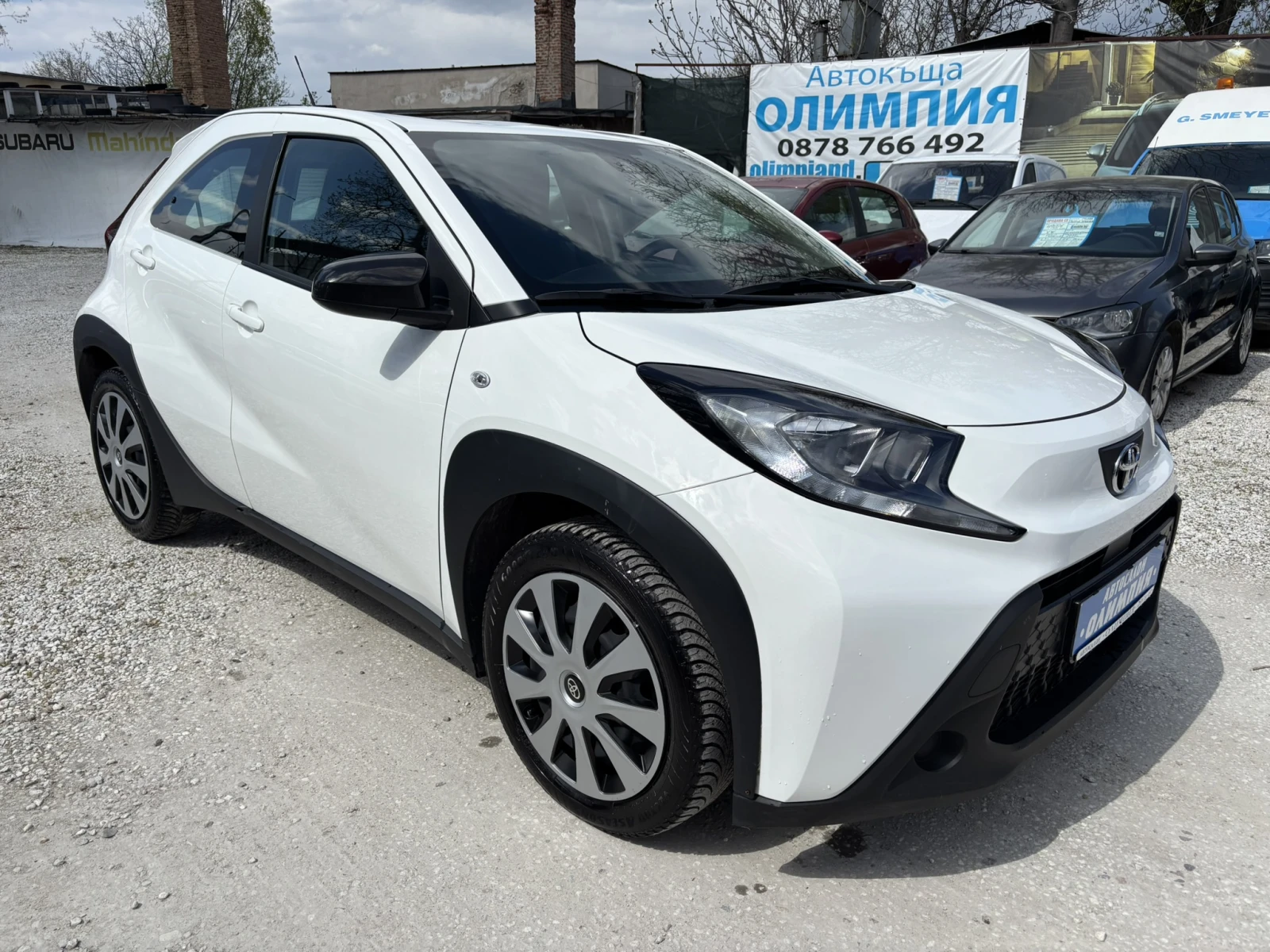 Toyota Aygo Х 1.0-Бензин, снимка 6 - Автомобили и джипове - 54150106