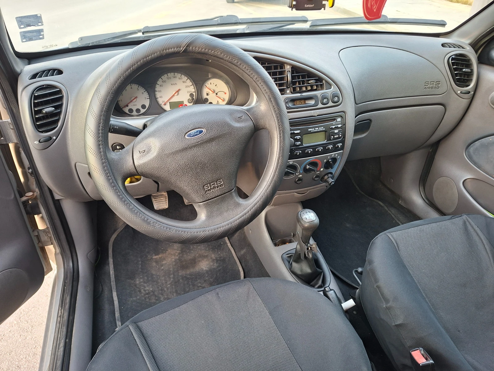 Ford Fiesta 1.3 Газ Клима, снимка 12 - Автомобили и джипове - 54162276