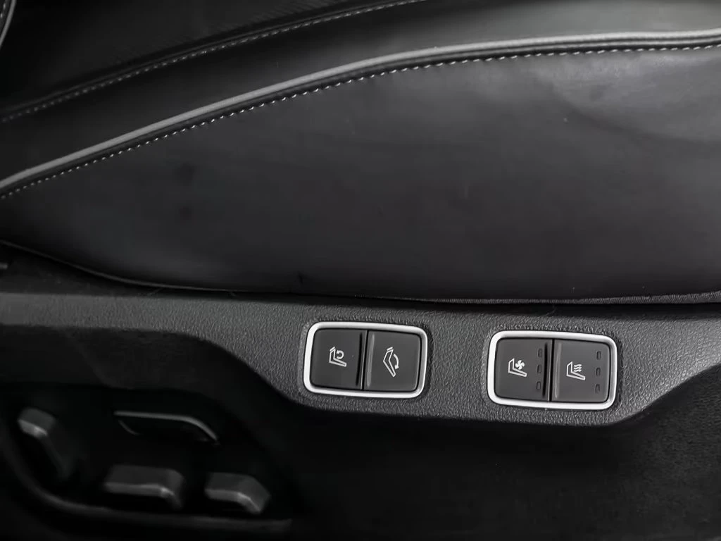 Hyundai Staria 2.2CRDi/177HP/SIGNATURE/4WD/PANO/KLESS/LED/175q, снимка 9 - Автомобили и джипове - 54229749