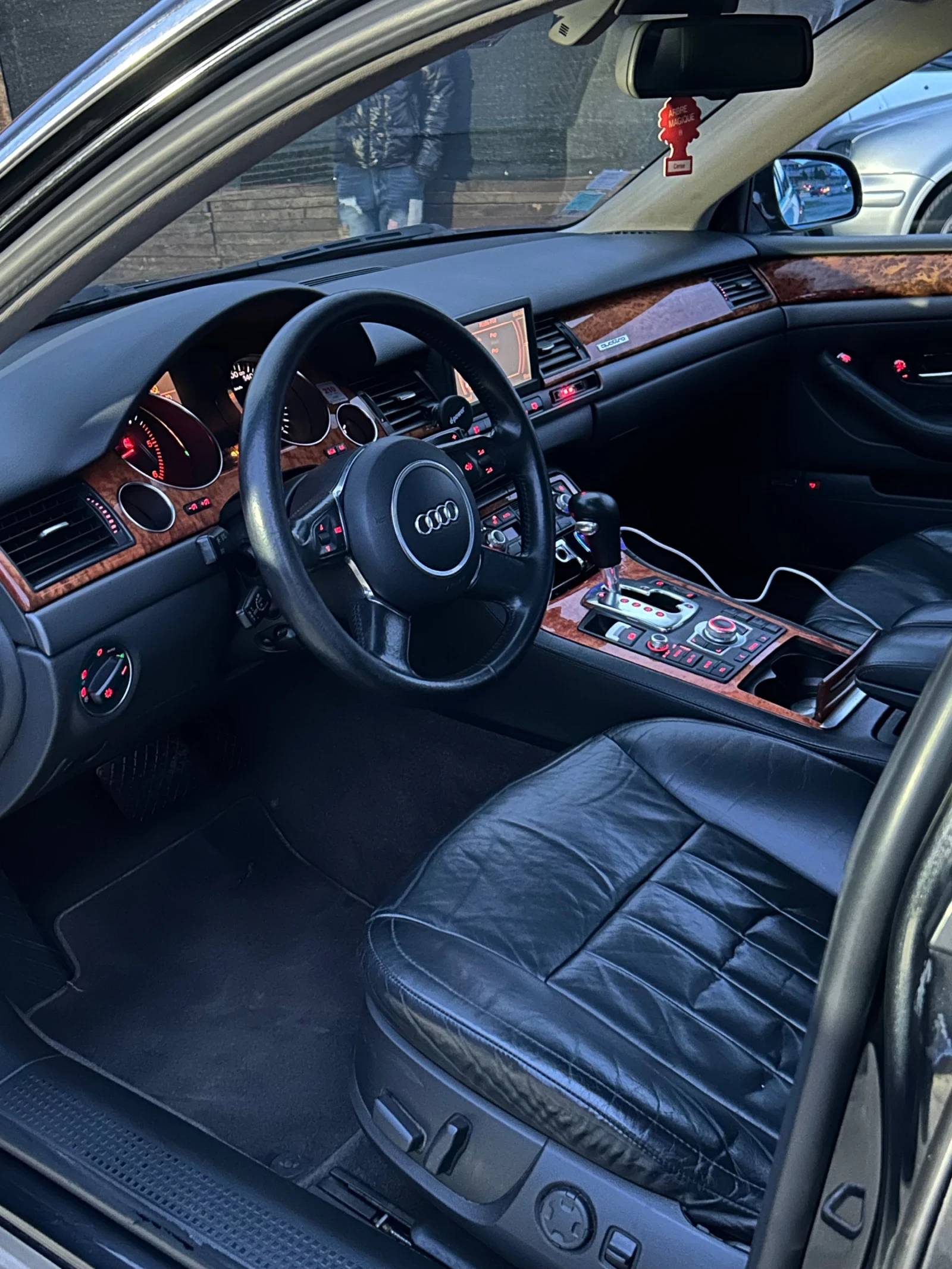 Audi A8, снимка 7 - Автомобили и джипове - 54307439