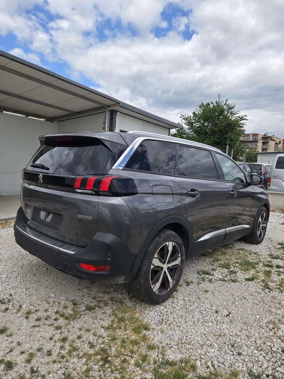 Peugeot 5008 1.2 PureTech Turbo , снимка 4 - Автомобили и джипове - 54632383
