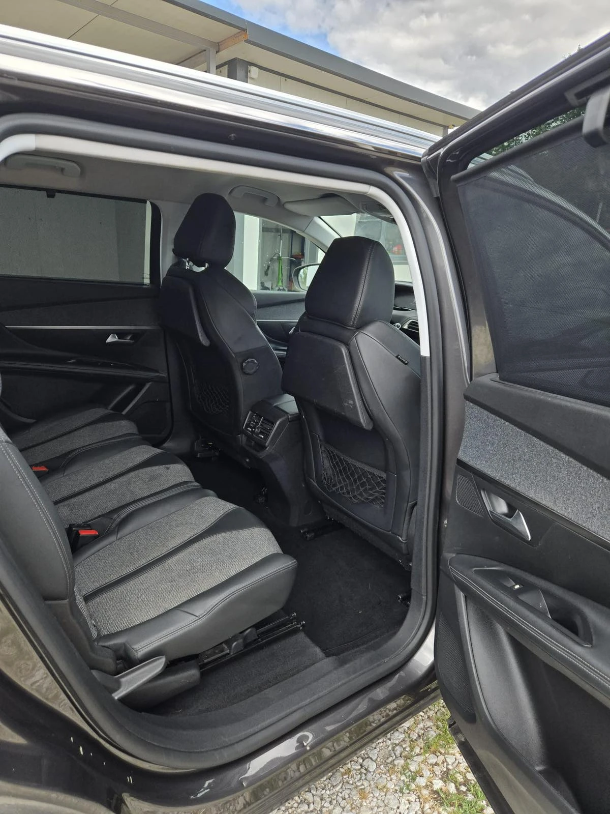 Peugeot 5008 1.2 PureTech Turbo , снимка 12 - Автомобили и джипове - 54632383