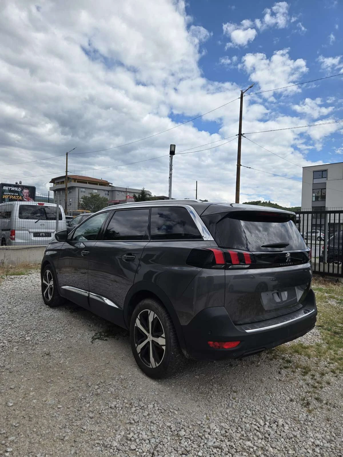 Peugeot 5008 1.2 PureTech Turbo , снимка 6 - Автомобили и джипове - 54632383
