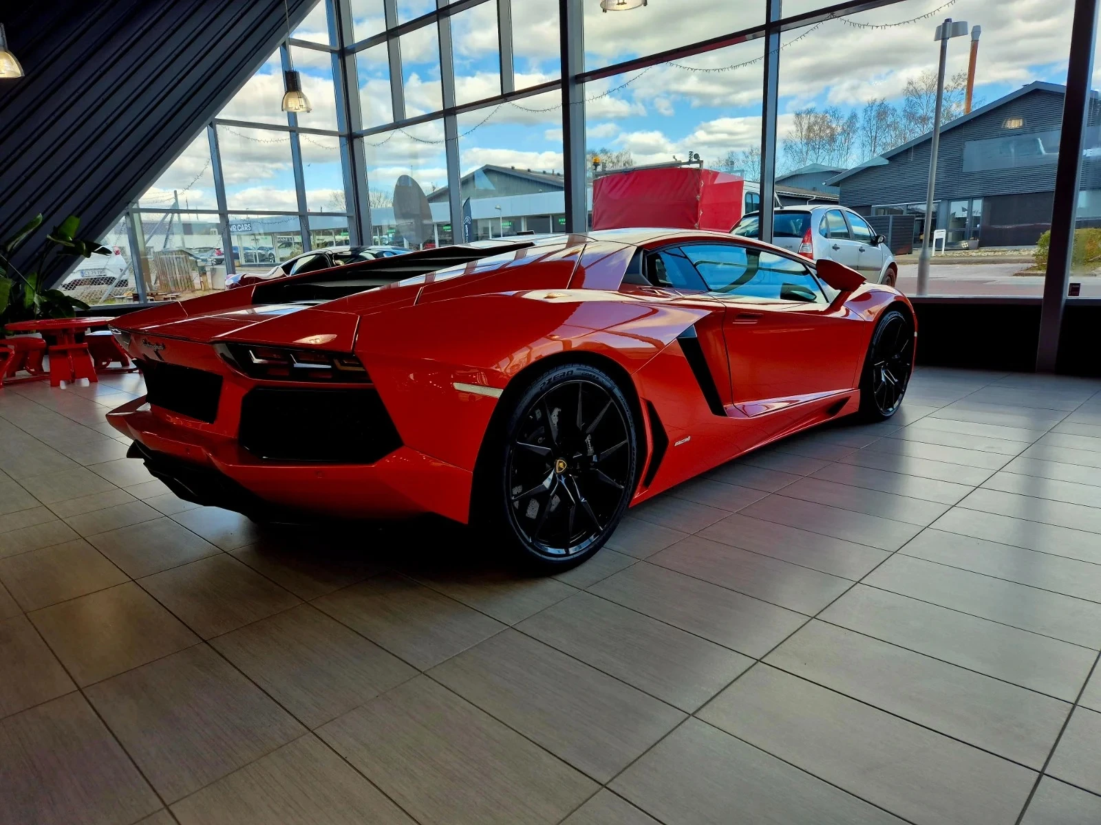 Lamborghini Aventador LP 700-4 6.5 V12 AWD, снимка 3 - Автомобили и джипове - 54750790