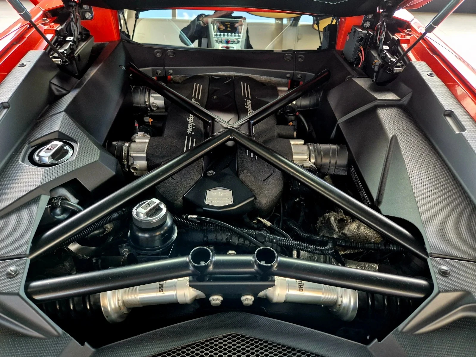 Lamborghini Aventador LP 700-4 6.5 V12 AWD, снимка 9 - Автомобили и джипове - 54750790