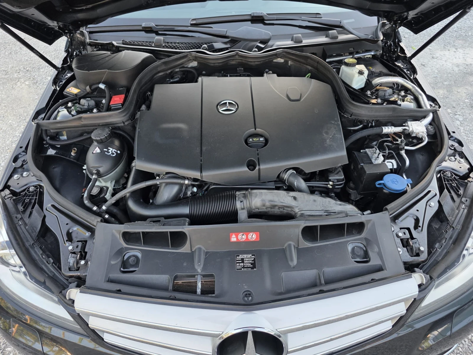 Mercedes-Benz C 250 250CDI 204K.C. / 4-MATIC / АВТОМАТ / НАВИ / КОЖА , снимка 15 - Автомобили и джипове - 54877909