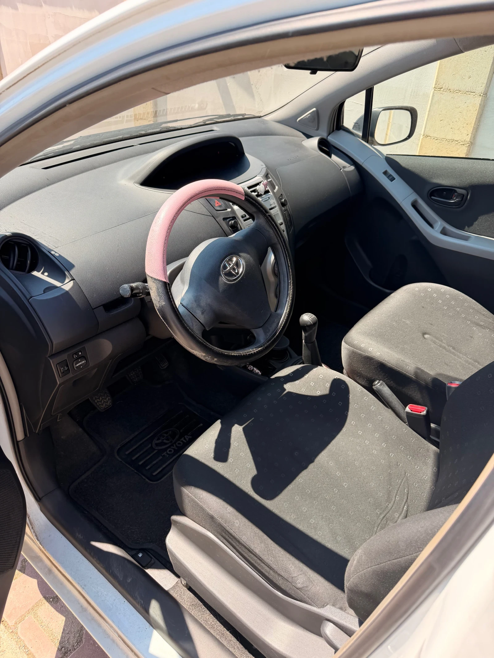 Toyota Yaris 1.4D, снимка 6 - Автомобили и джипове - 55203941