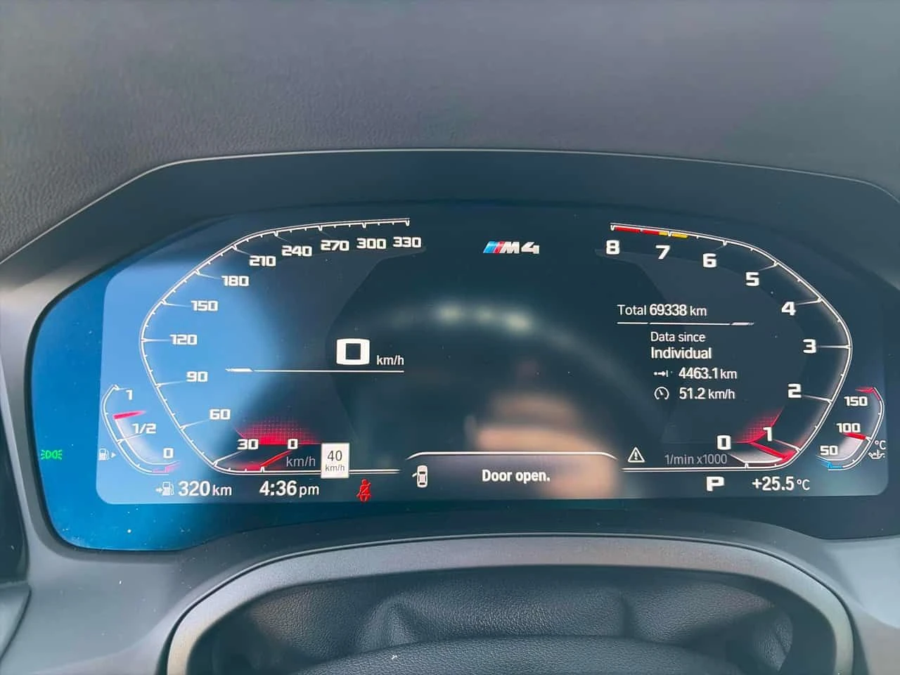 BMW M4 * Competition M xDrive* АВТОКРЕДИТ БЕЗ ПЪРВОНАЧАЛН, снимка 8 - Автомобили и джипове - 55330860