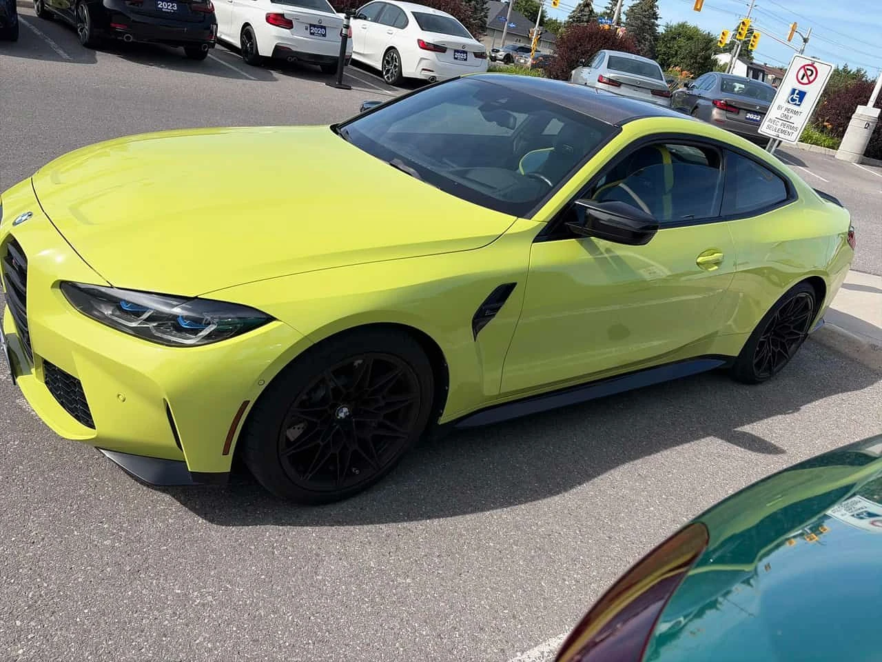 BMW M4 * Competition M xDrive* АВТОКРЕДИТ БЕЗ ПЪРВОНАЧАЛН, снимка 2 - Автомобили и джипове - 55330860