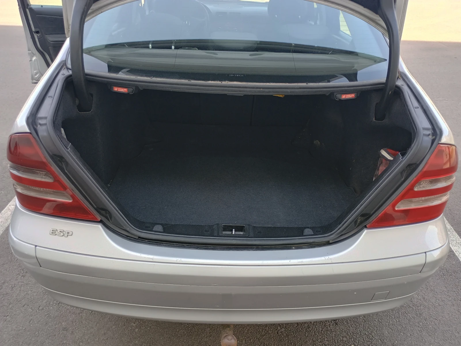 Mercedes-Benz C 220, снимка 8 - Автомобили и джипове - 55403258
