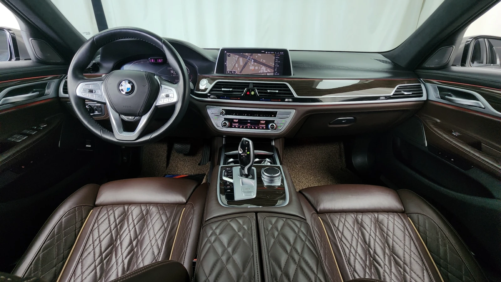 BMW 740 XDRIVE/ДИСТРОНИК/360/ШИБИДАХ/ОБДУХВАНЕ, снимка 6 - Автомобили и джипове - 55446745