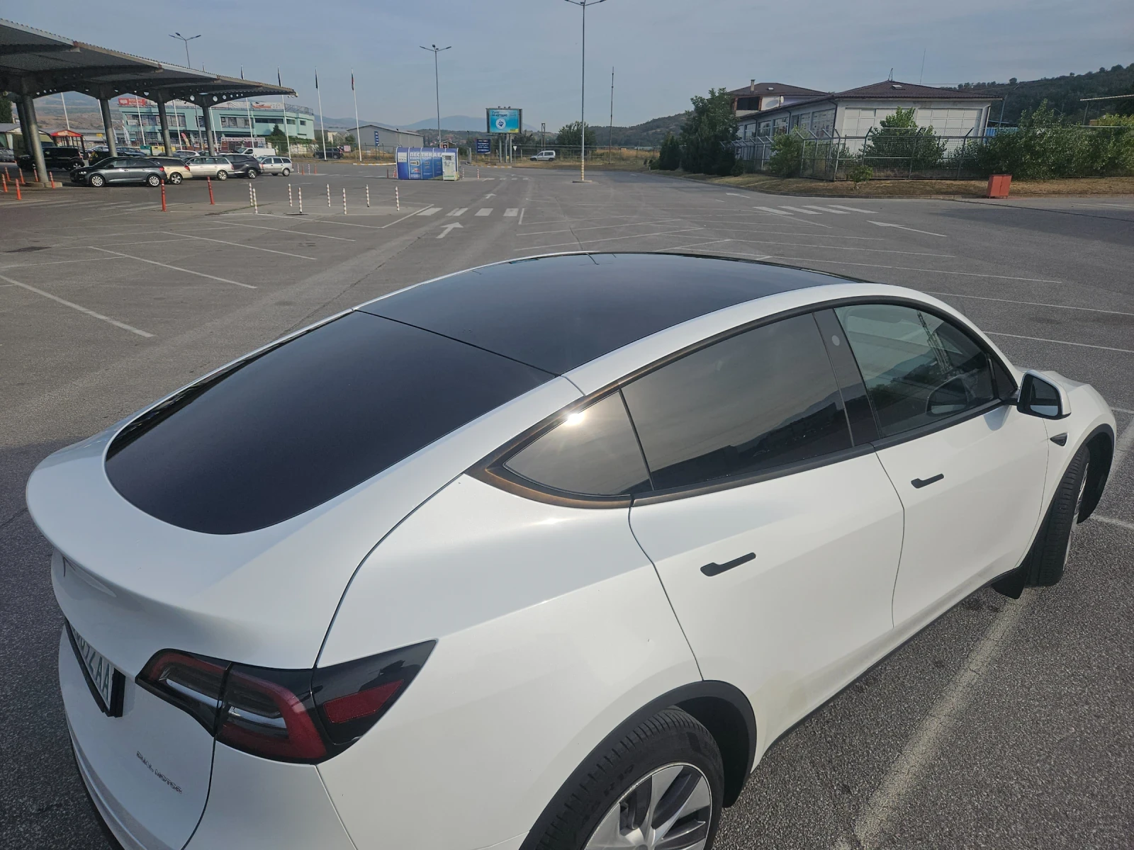 Tesla Model Y, снимка 4 - Автомобили и джипове - 55715122