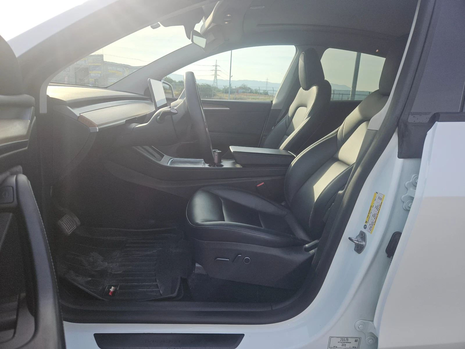 Tesla Model Y, снимка 6 - Автомобили и джипове - 55715122