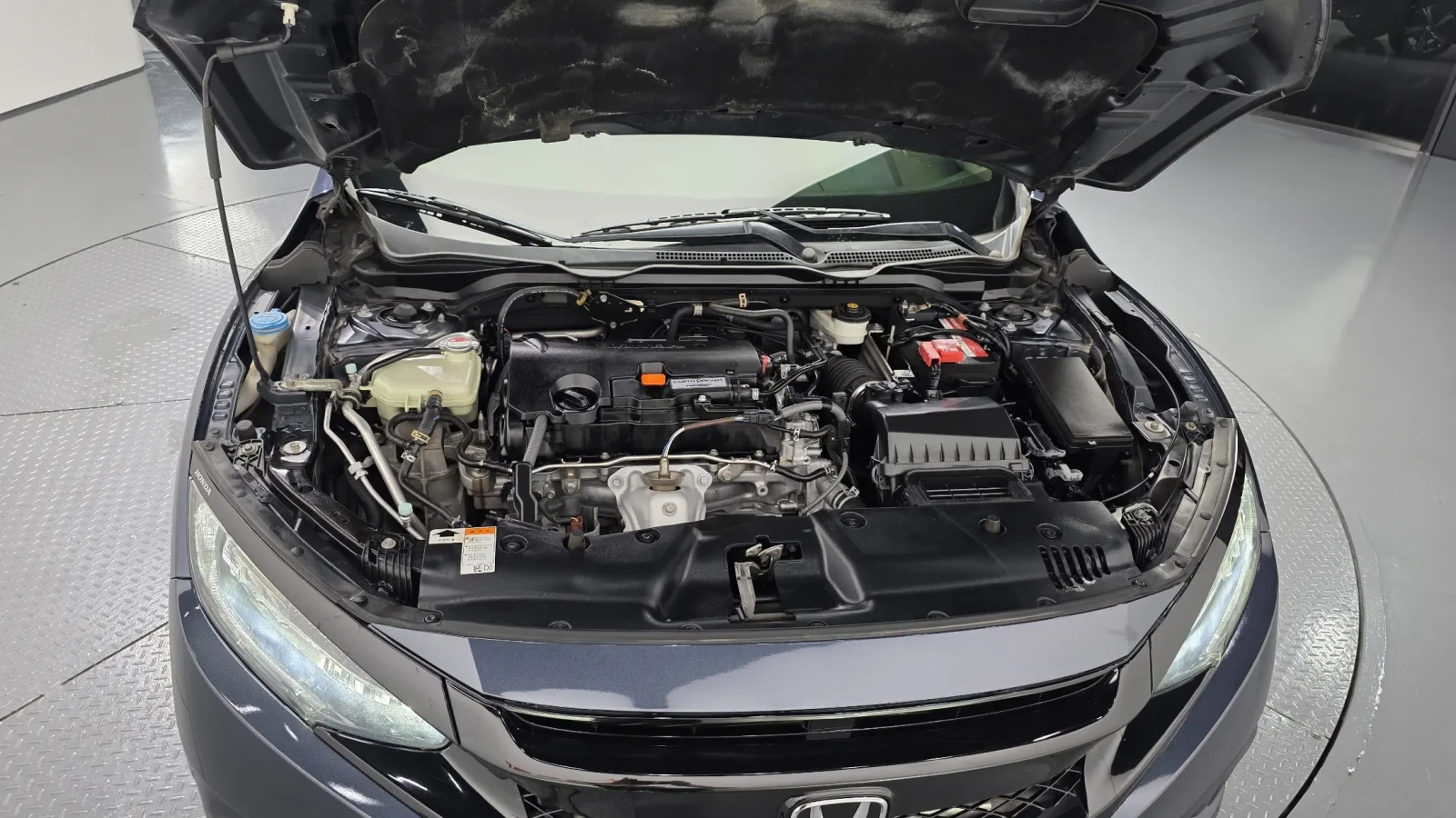 Honda Civic 2.0 10TH GEN| КОЖА| КАМЕРА| KEYLESS, снимка 15 - Автомобили и джипове - 55836621