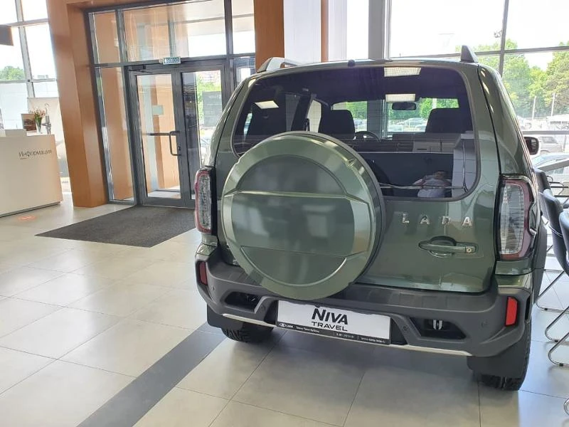 Lada Niva Travel, снимка 4 - Автомобили и джипове - 44212362