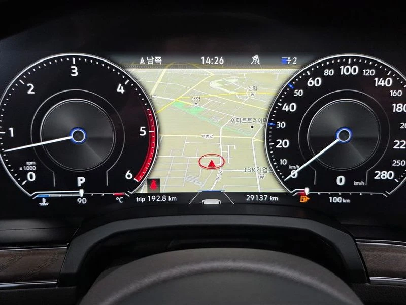 VW Touareg 3.0 TDI Prestige, снимка 8 - Автомобили и джипове - 56087649