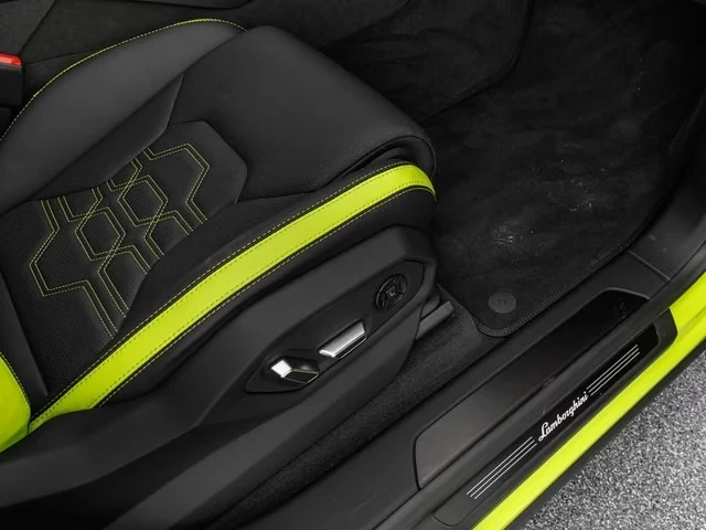 Lamborghini Urus SE PLUG-IN HYBRID VERDE-SCANDAL KERAMIK B&O , снимка 11 - Автомобили и джипове - 56300708