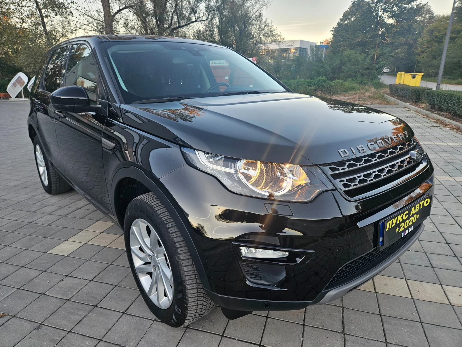 Land Rover Discovery 2.0 перфектен  - изображение 2