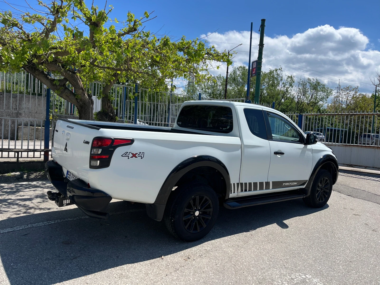 Mitsubishi L200  - изображение 8