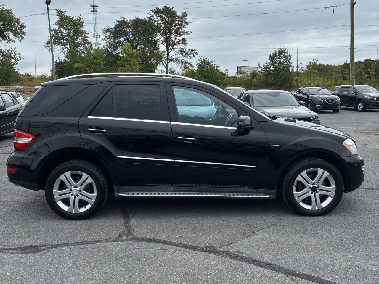 Mercedes-Benz ML 350 * CARFAX * АВТО КРЕДИТ * ЦЕНА ДО БГ! - изображение 5