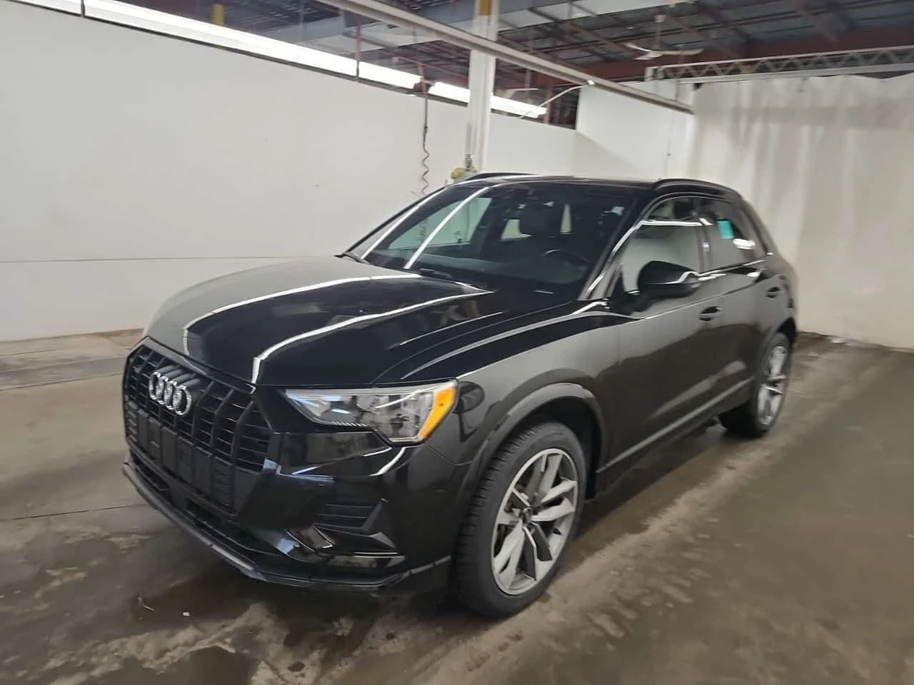 Audi Q3  CARFAX | AVTOKREDIT | LED | PANO | KOJA 