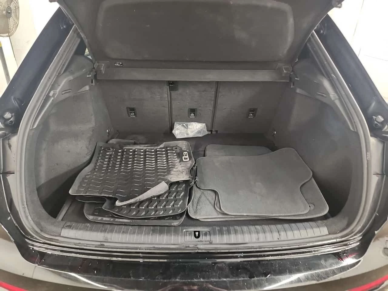 Audi Q3  CARFAX | AVTOKREDIT | LED | PANO | KOJA , снимка 15 - Автомобили и джипове - 55052454
