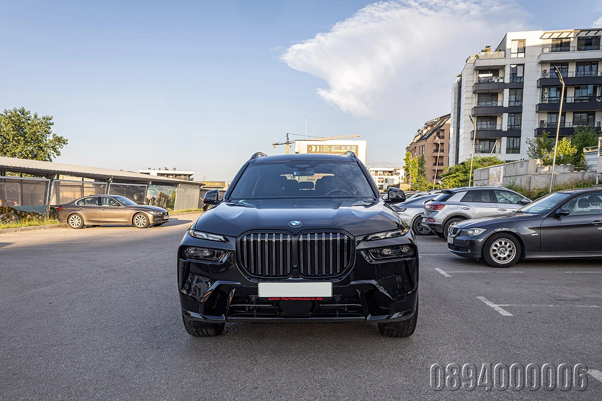 BMW X7 40d M SPORT PACK CARBON F-LIFT INDIVID PANO ОБДУХВ, снимка 2 - Автомобили и джипове - 55094397