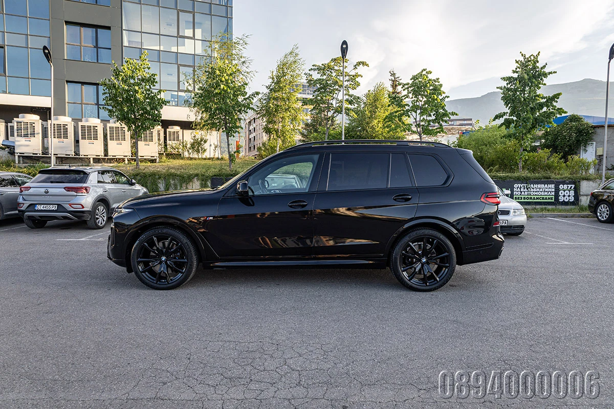 BMW X7 40d M SPORT PACK CARBON F-LIFT INDIVID PANO ОБДУХВ, снимка 4 - Автомобили и джипове - 55094397