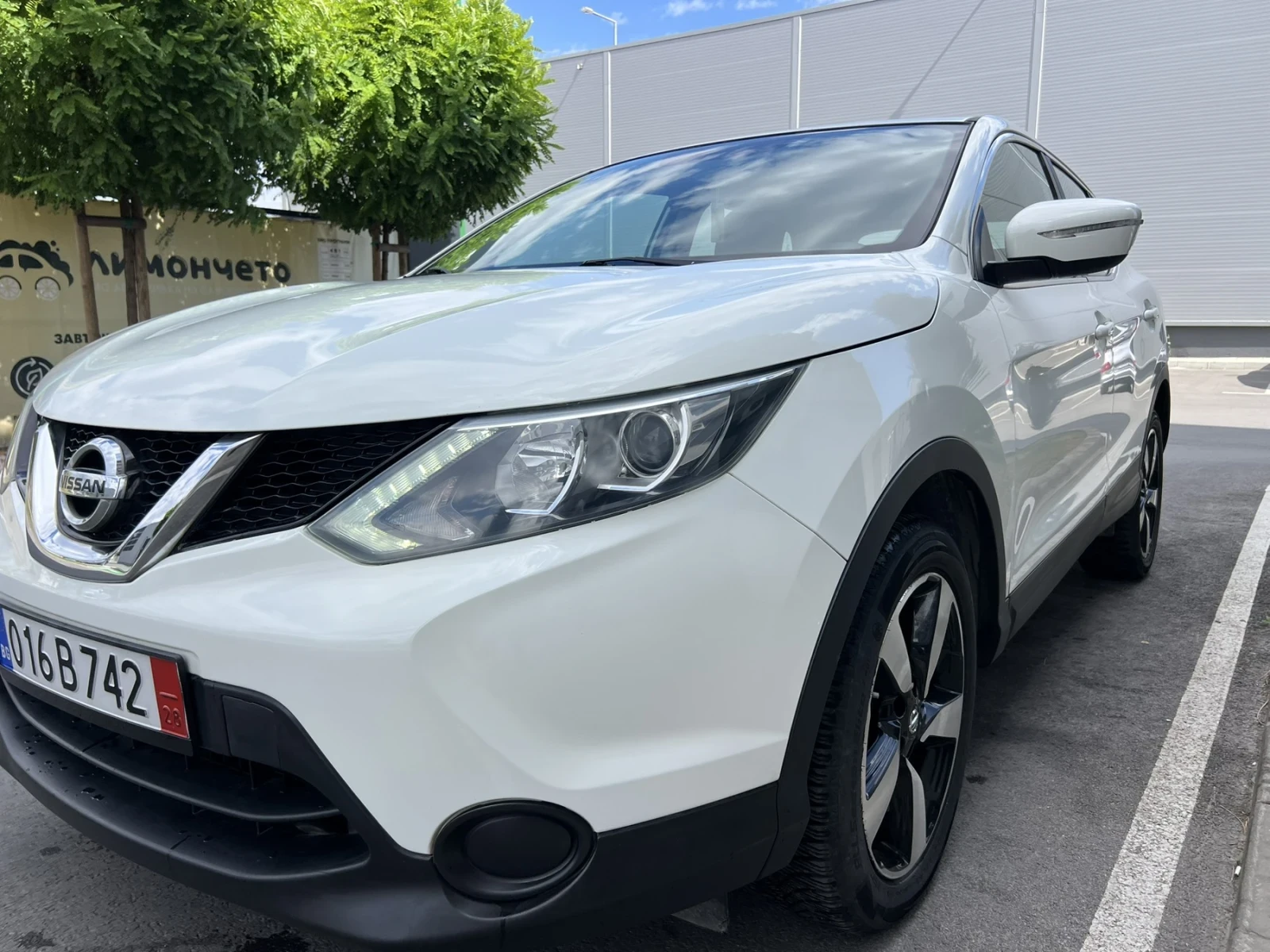Nissan Qashqai 1.5DCI -NAVI, снимка 9 - Автомобили и джипове - 55278707