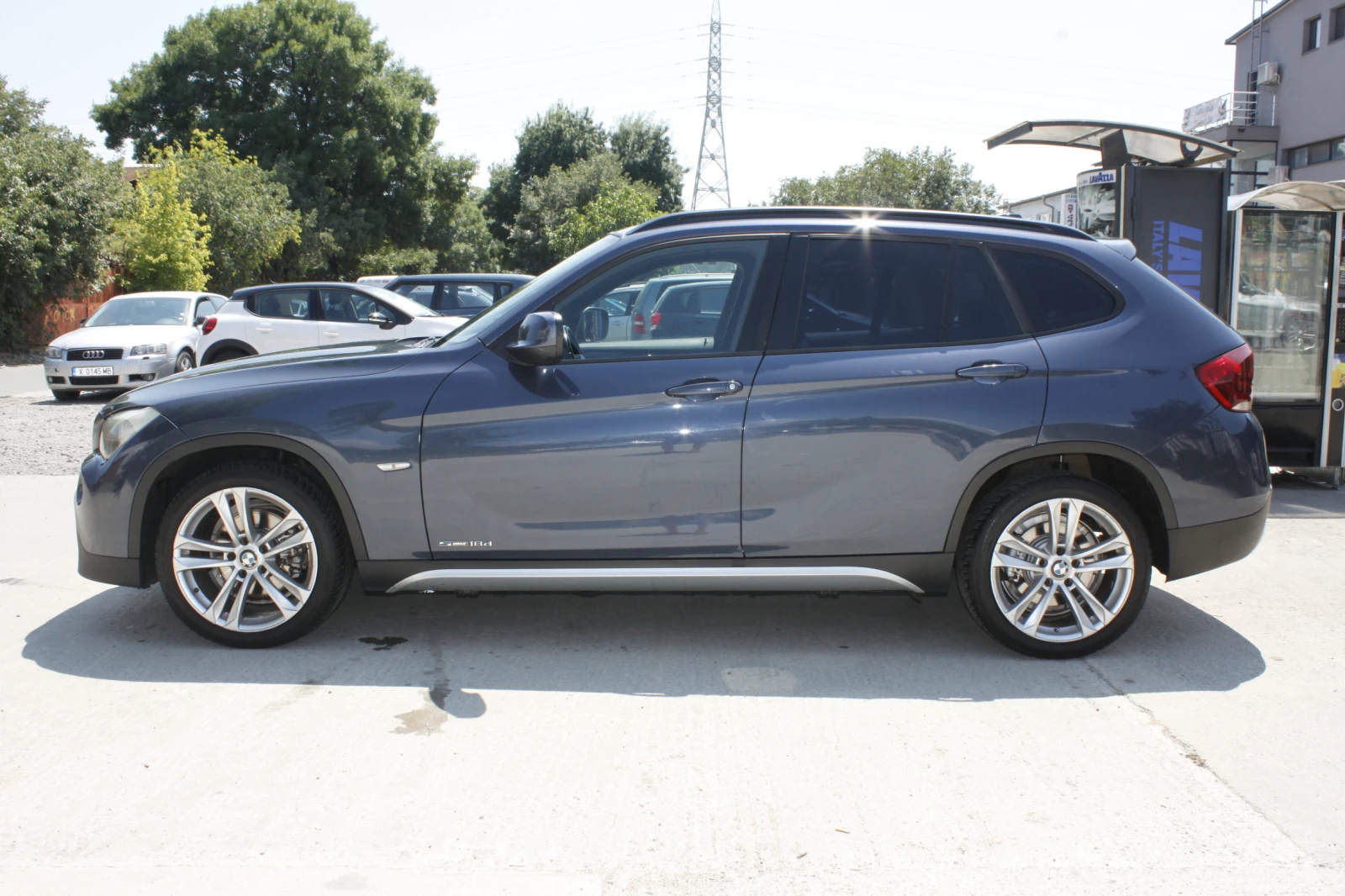 BMW X1 18d* Sdrive* Нави* PDC* АВТОМАТ, снимка 4 - Автомобили и джипове - 55302066