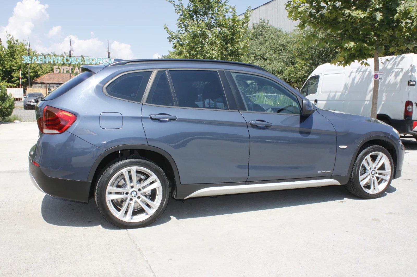 BMW X1 18d* Sdrive* Нави* PDC* АВТОМАТ, снимка 6 - Автомобили и джипове - 55302066