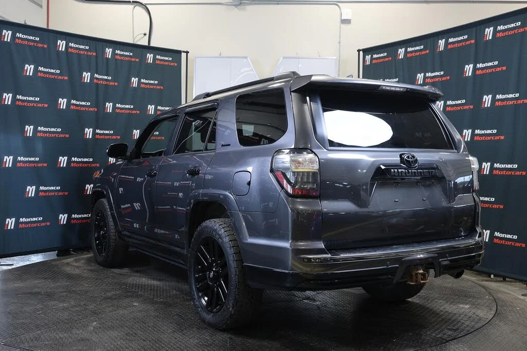 Toyota 4runner 4.0* NIGHTSHADE* ОБДУХВАНЕ* КАМЕРА* КРАЙНА ЦЕНА, снимка 3 - Автомобили и джипове - 55611497